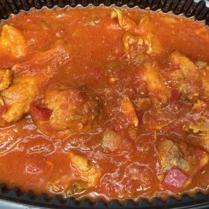 Pollo con tomate