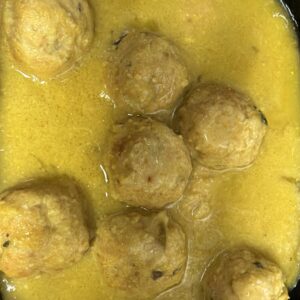 Albóndigas en salsa de almendra